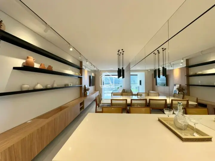 Apartamento em Kobrasol, São José